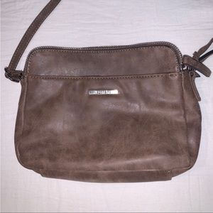 Roots Leather brown crossbody bag